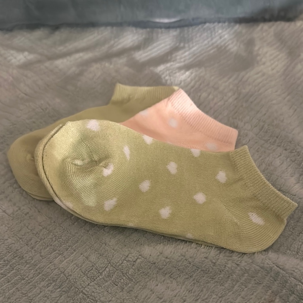 Green Polka Dot Ankle Socks